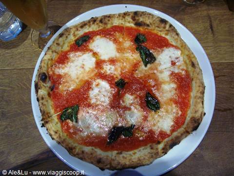 Kyoto...pizza da salvatore cuomo...una delizia!