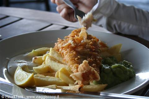 fish and chips...ottimooo...mmmmm!!!!
