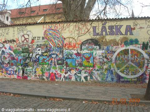 Praga - muro a John Lennon