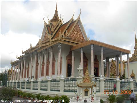 Phnom Penh - pagoda d'argento