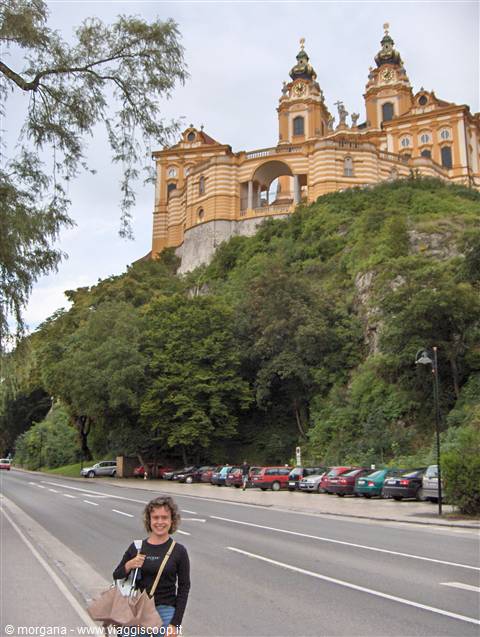 Abbazia di Melk - per la sua imponenza è visibile da ogni parte della città