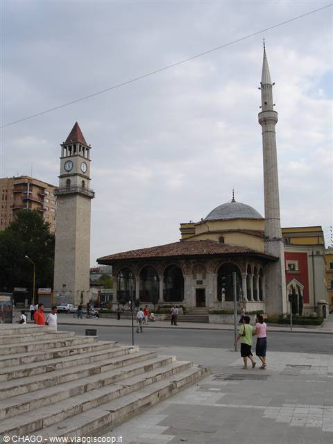 TIRANA - LA MOSCHEA