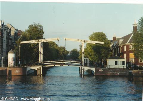 Skinny bridge