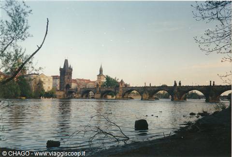 Ponte Carlo IV sul fiume Morava