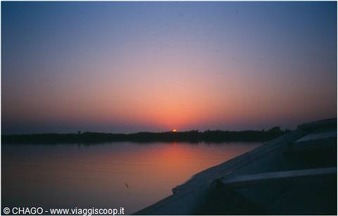 tramonto sul fiume Gambia