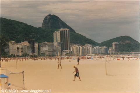 Copacabana, un immenso campo di calcio