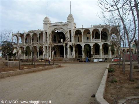 la Massawa bank distrutta dalla guerra