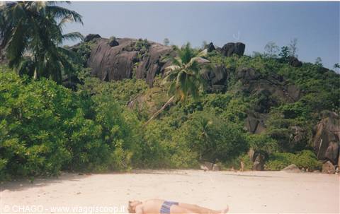 la spiaggia di anse Jasmin tutta per me