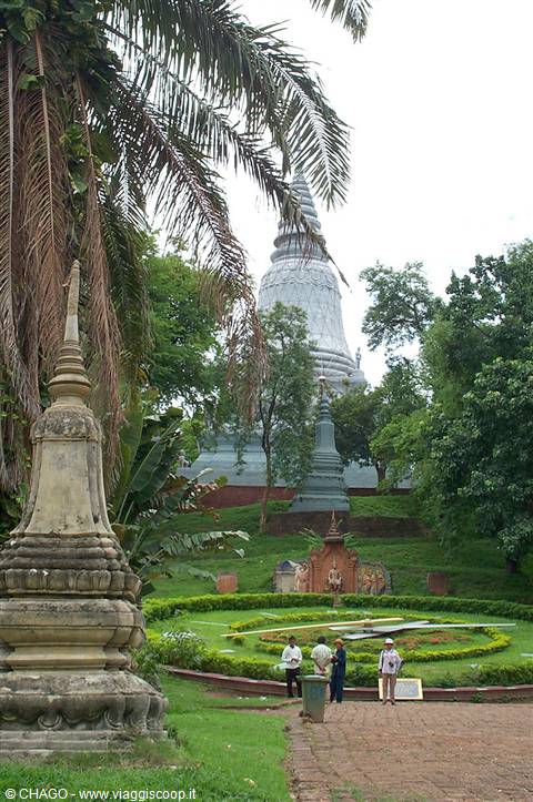 pagoda bianca
