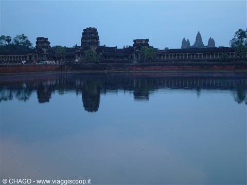 Angkor Wat all' alba