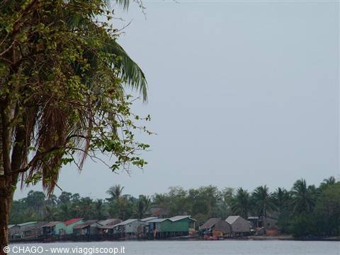 Sianoukville, alla foce del Mekong