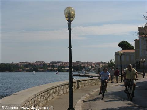 lungomare della città vecchia di Parenzo