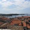 i tetti rossi medioevali della città vecchia di Parenzo CROAZIA 