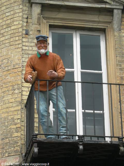 capitaine haddock versione inglese, cambridge