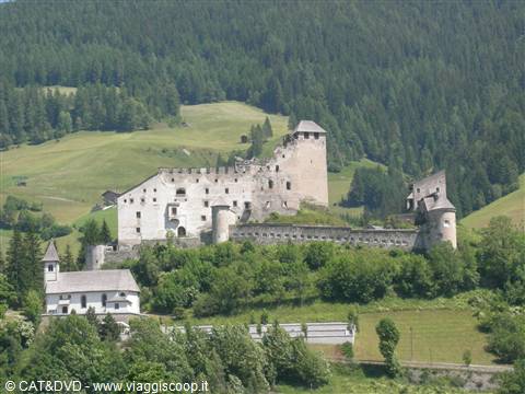 panorama sull'albergo "Burg Heimfels" (Heinfels)