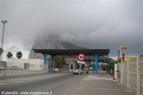 Stazione di confine dal lato spagnolo