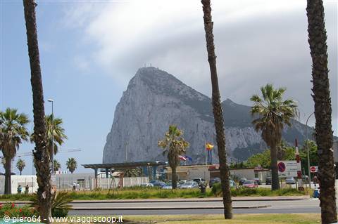 La rocca vista dal territtorio spagnolo