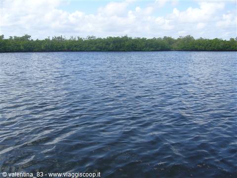 Laguna Negra, Sian Khan
