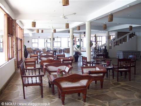 BAR E SALA SPETTACOLI