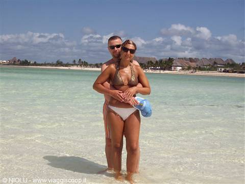 MARE DAVANTI ALL'HOTEL