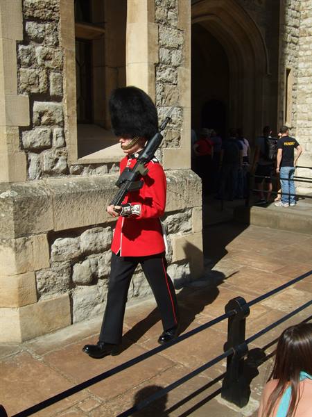 Londra - Guardia alla Tower of London