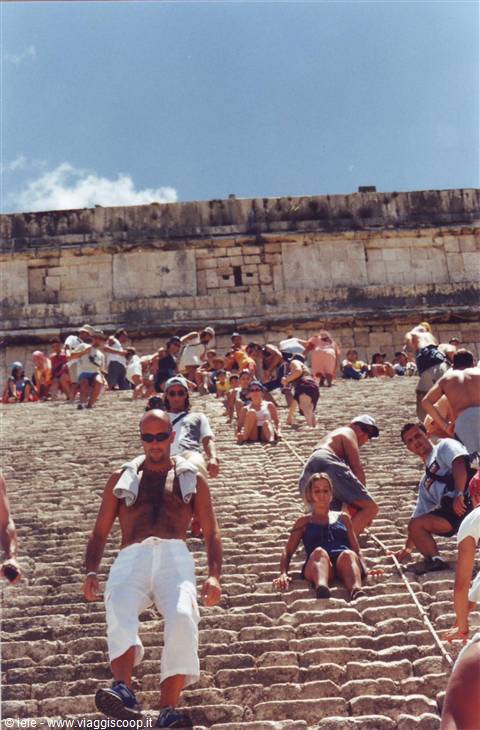 LA DISCESA DAL CASTILLO