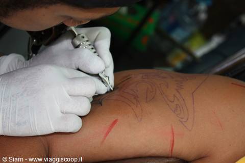 17/12/08 Tatuaggio, la prima trivellazione vista da vicino.