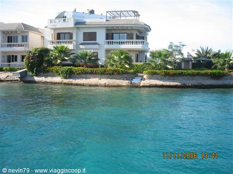 Waves Resort