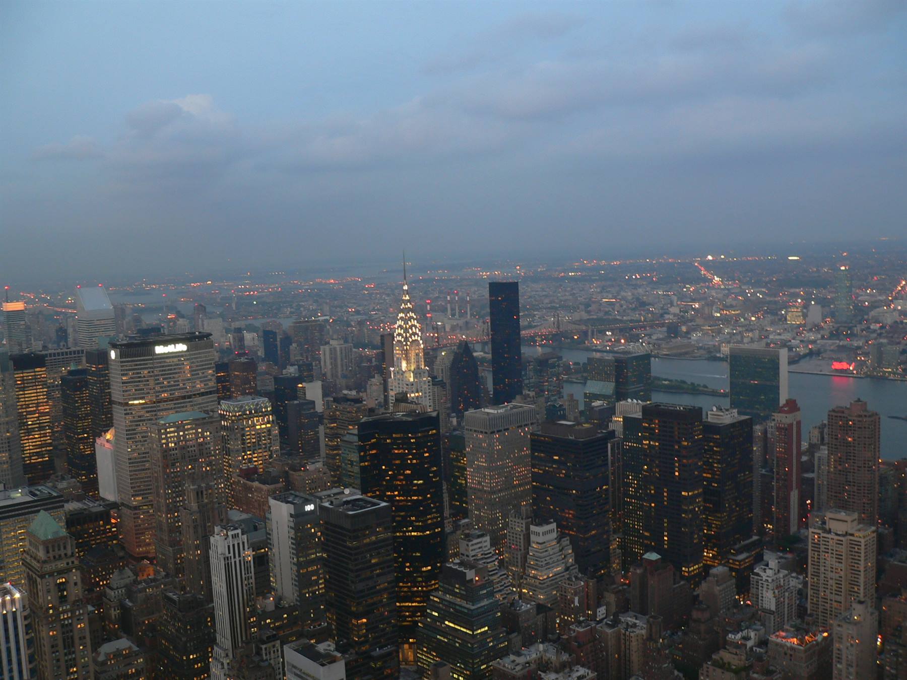 On top of the world - 89° piano - Empire State Building
