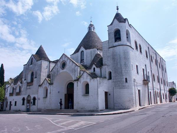 03-13 - Alberobello - Chiesa S.Antonio