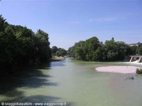 Monaco, il fiume Isar