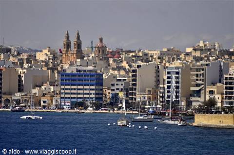 Veduta di Sliema da La Valletta