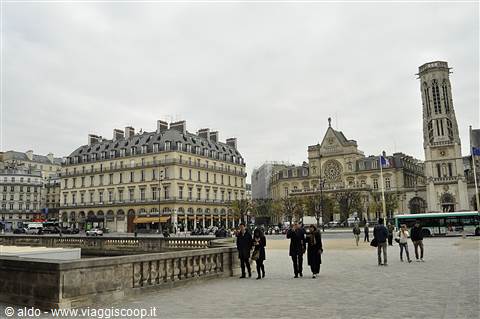 Zona Louvre