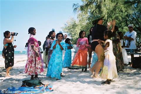 "Giochi in spiaggia coi bambini"