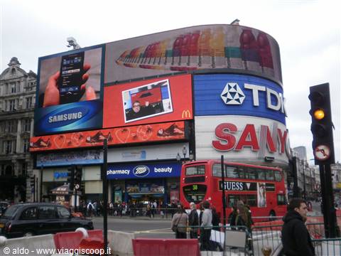Piccadilly Circus