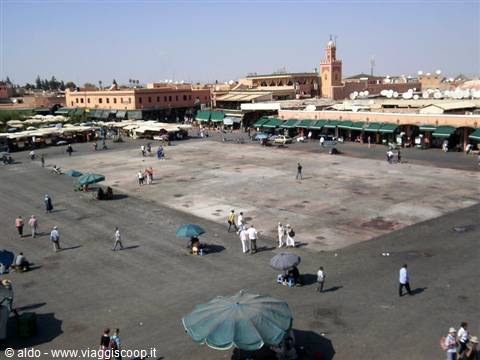 Piazza Jemaa el Fna di giorno