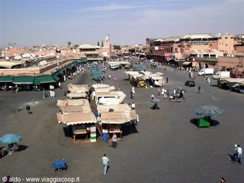 Piazza Jemaa el Fna di giorno