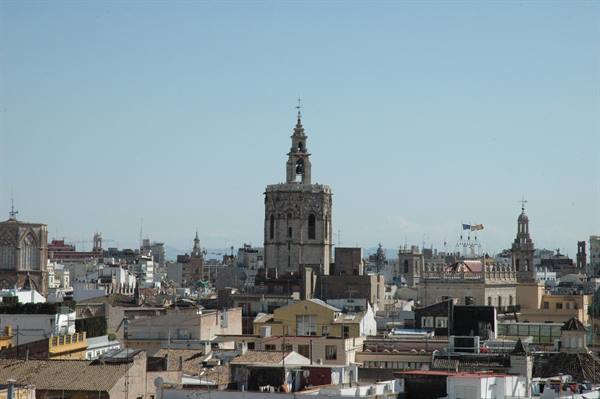 Il Miguelete visto dalle Torres de Serranos