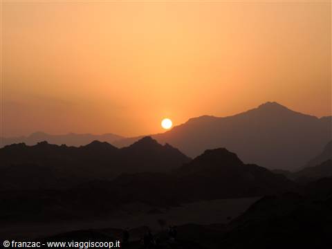 Jeep Safari - Il tramonto nel deserto