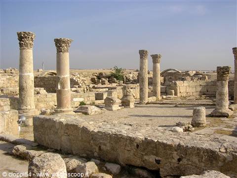 la cittadella di amman resti della basilica bizantina