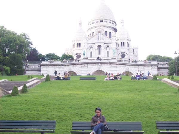 Rossana, Sacre coeur sullo sfondo