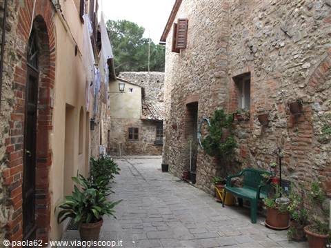 il borgo di San Gusmè