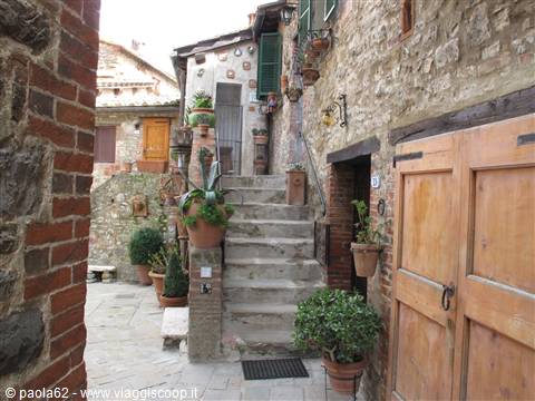 il borgo di San Gusmè