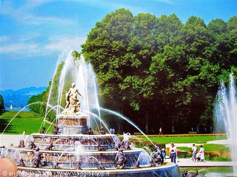 La fontana verso il lago