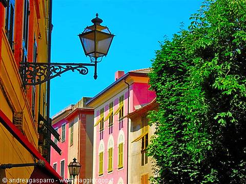 Una strada