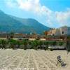 La piazza con l'albergo ITALIA 