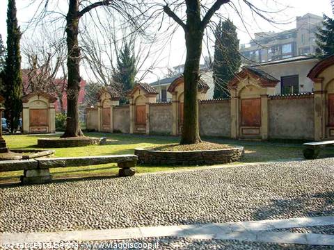 Il cortile del Santuario