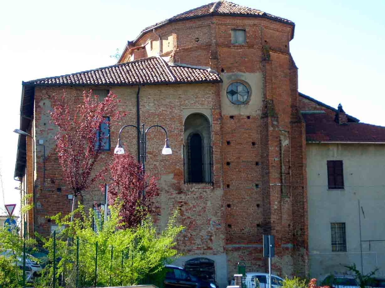 Veduta laterale della chiesa di San Martino
