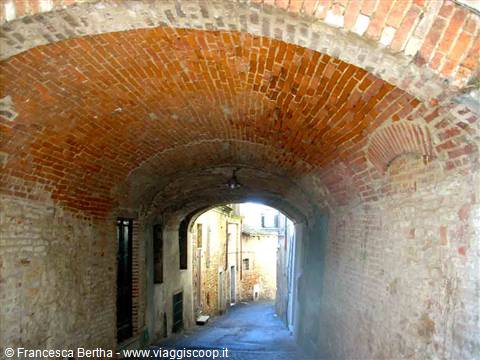 Nel centro storico di Moncalvo