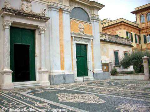 Il sagrato della Chiesa di San Michele Arcangelo